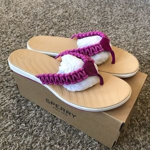 Sperry Flipflops - NEW, size 11